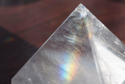 Pyramid crystals healing